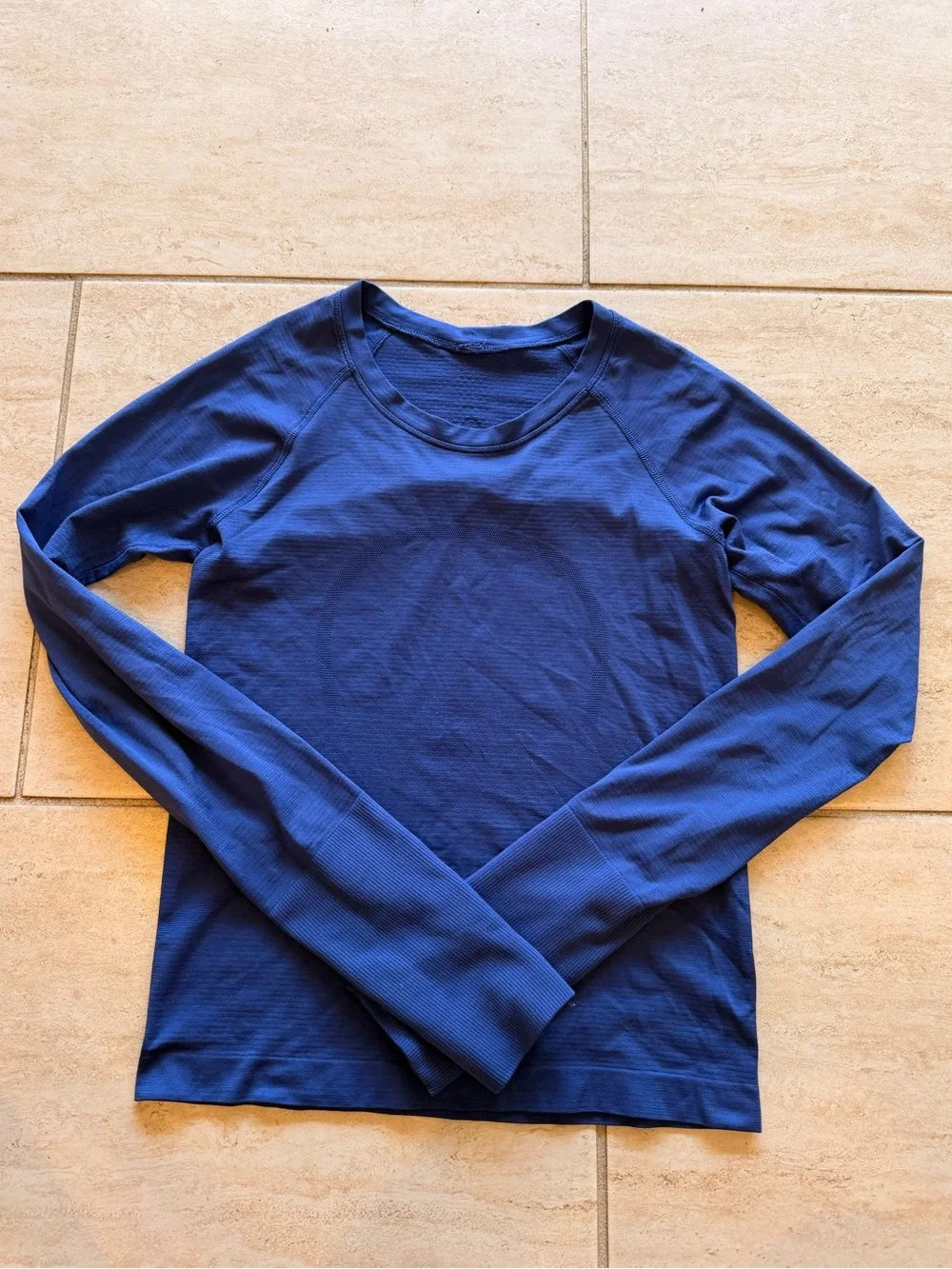 Long-Sleeve Women's Performance Top - Navy/Royal Blue